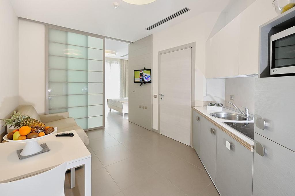 Hotel & Residence Cavalluccio Marino ريميني المظهر الخارجي الصورة