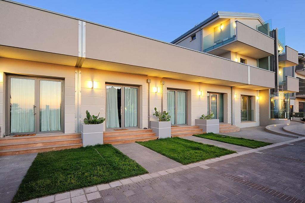 Hotel & Residence Cavalluccio Marino ريميني المظهر الخارجي الصورة