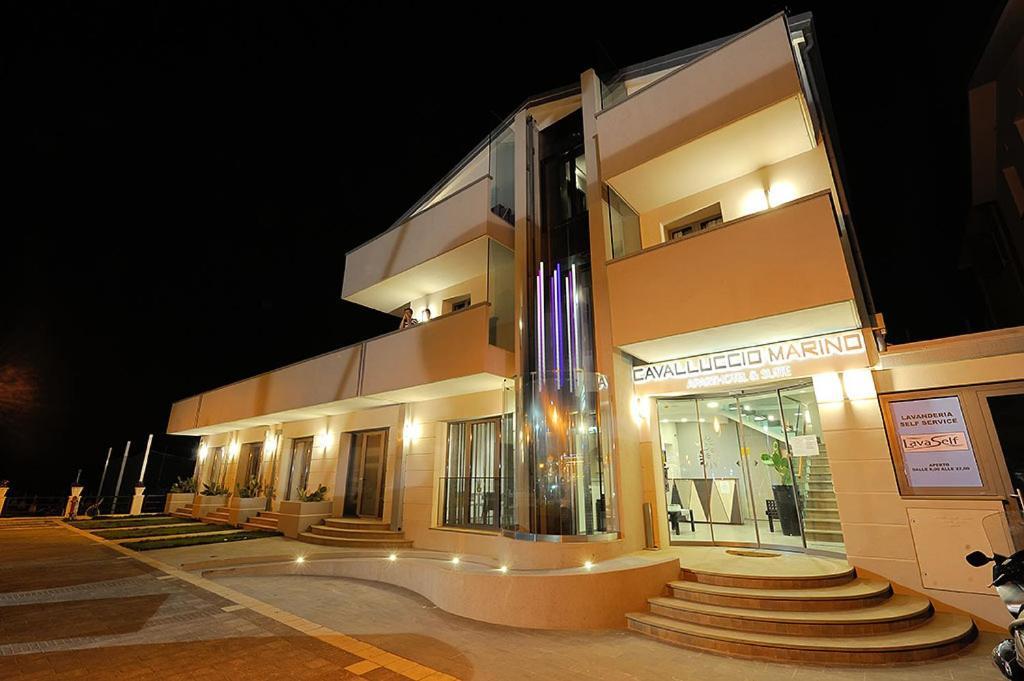 Hotel & Residence Cavalluccio Marino ريميني المظهر الخارجي الصورة
