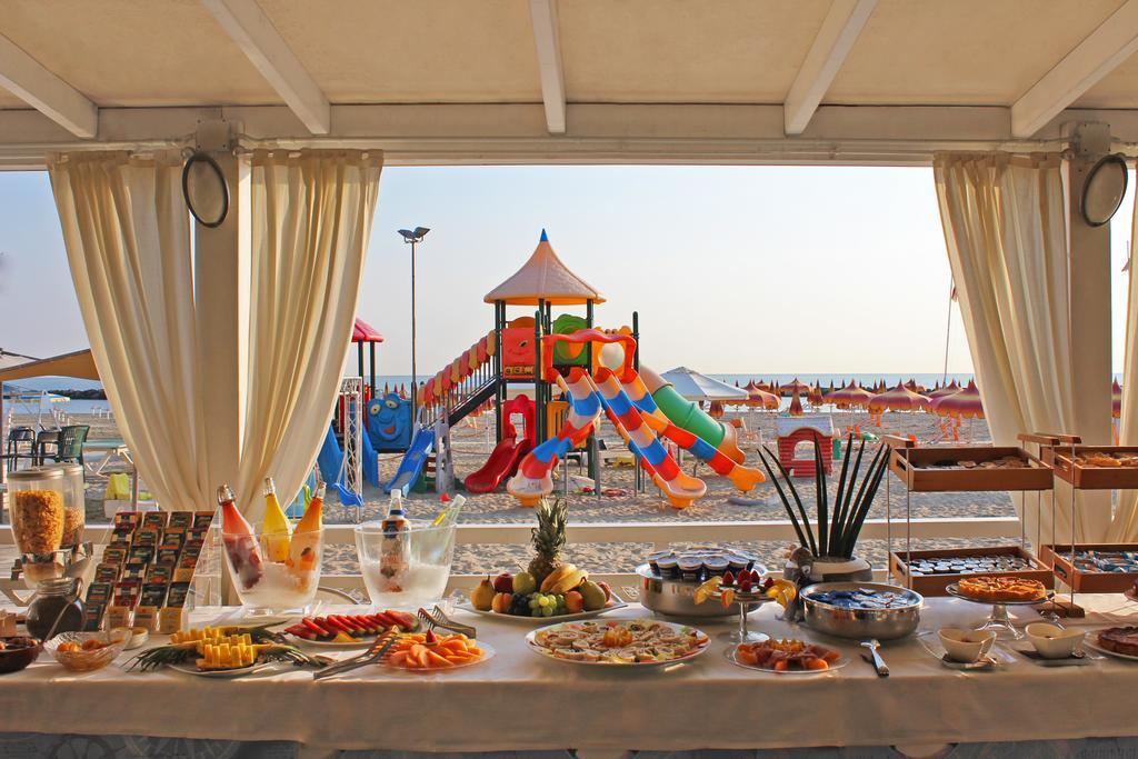 Hotel & Residence Cavalluccio Marino ريميني المظهر الخارجي الصورة