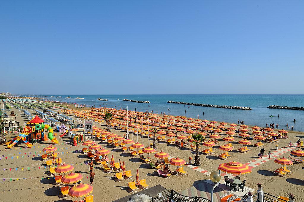 Hotel & Residence Cavalluccio Marino ريميني المظهر الخارجي الصورة
